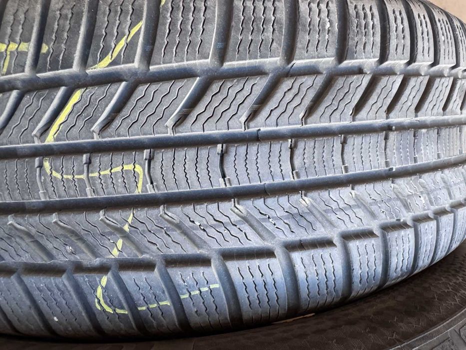 Гуми Continental 225/60 R18 V XL