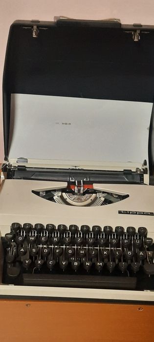 Mașină de scris Adler Tippa impecabilă