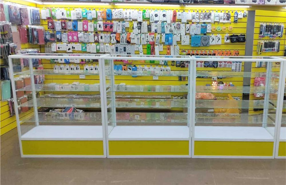 Витрины и торговые прилавки по выгодным ценам, стеклянные витрины