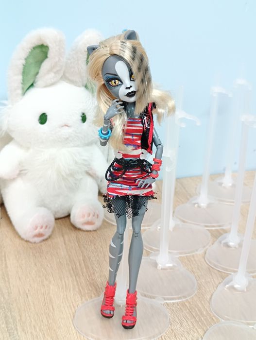 Monster high Meowlody zombie shake