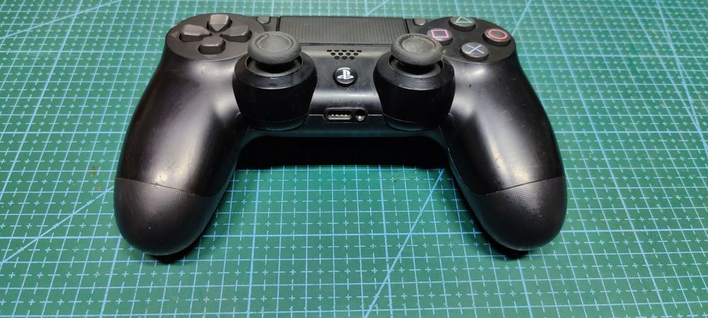 Controller/maneta Sony PS4 / Testată