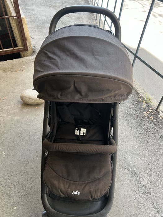 Продам коляску в хорошем состоянии доя детей до 4-5 лет