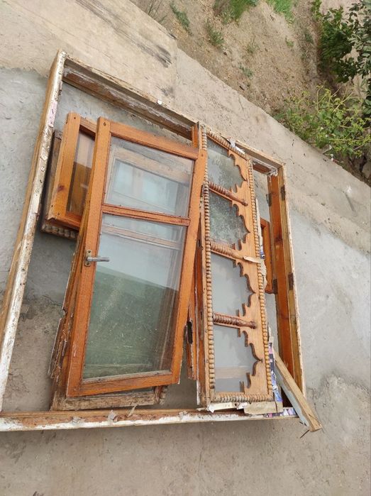 Агаштан исленген айналар сатылади