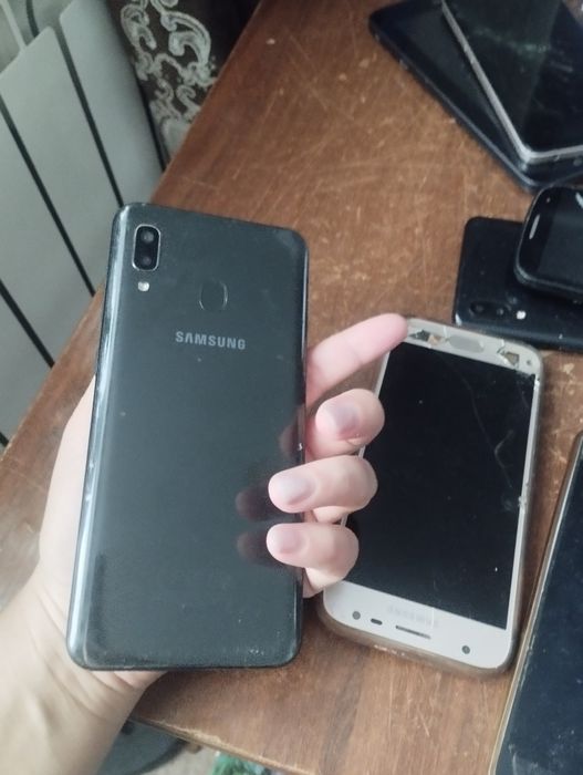 Продам телефоны  нерабочие