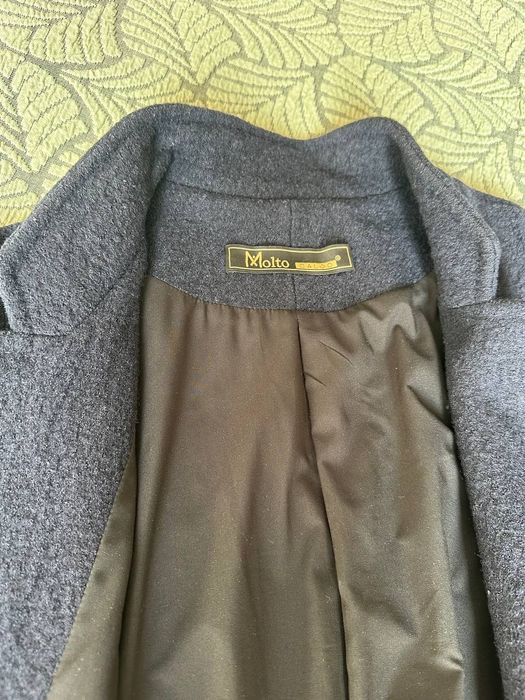 Продаётся пальто, осенне и весенне