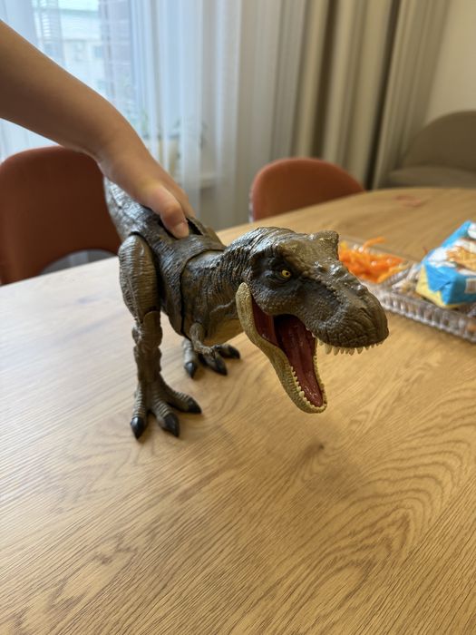 Динозавры Jurassic World