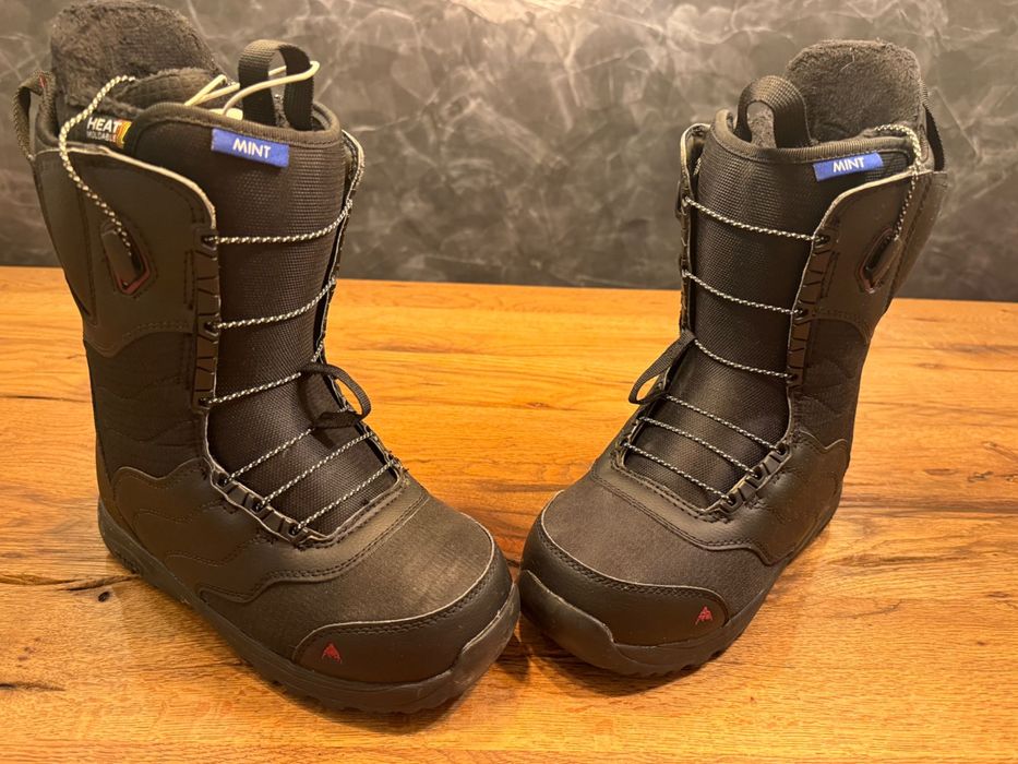 Snowboard boots Burton Mint (negri) dama / copii 37 EUR