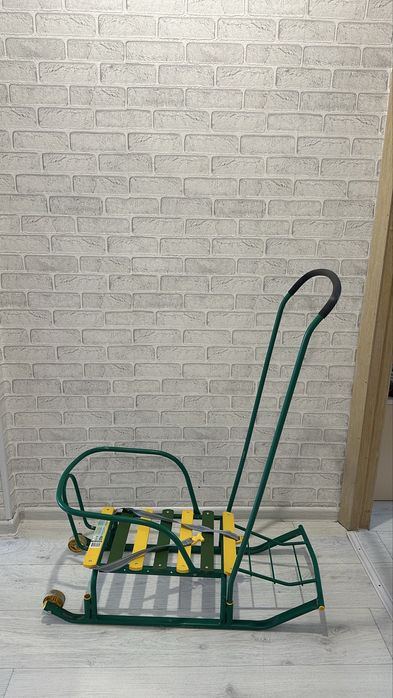 Санки с колесиками