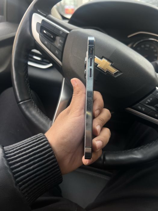 Iphone Xr 128Gb 13 pro korpusida