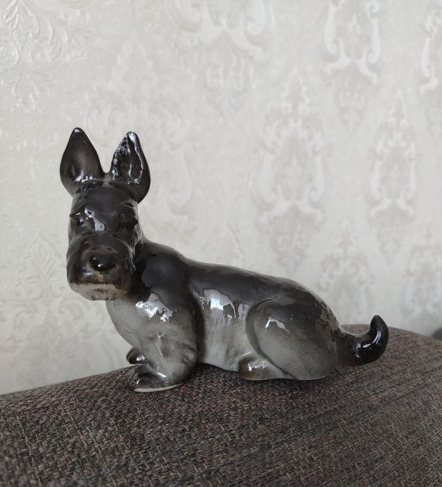 Статуэтка фарфоровая "Скотч терьер" ЛФЗ.