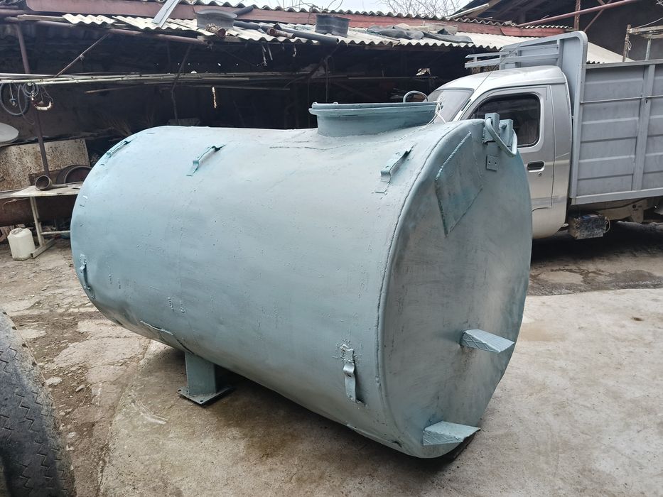 Бочка 3 тонна для питевой воды