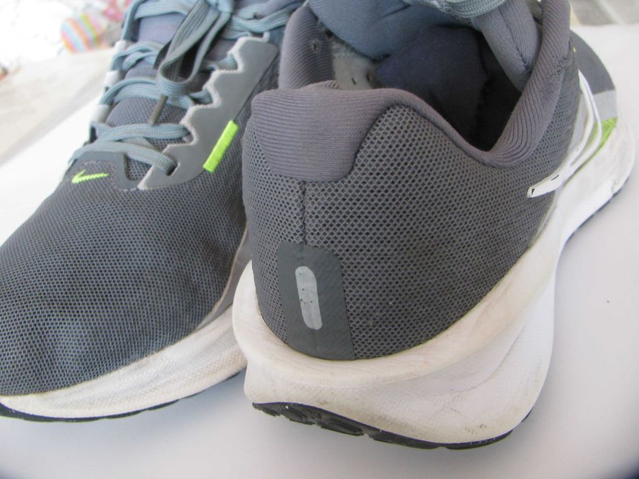 NIKE  FD 6454-002   Качествени   Маратонки  № 42 , Стелка - 27 см.  за Бягане  или  Работа , Универсални