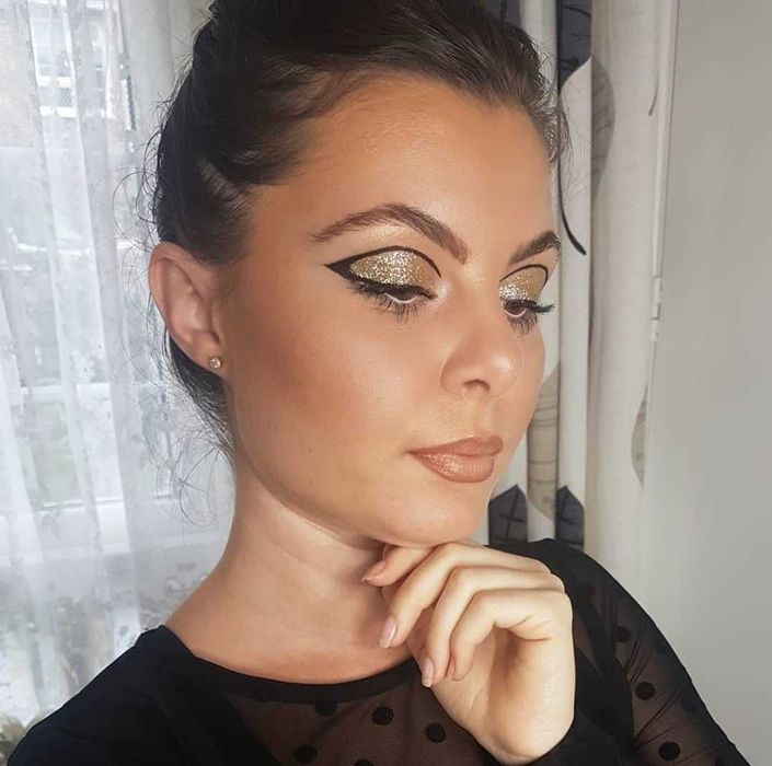 Make-up la domiciliul clientului