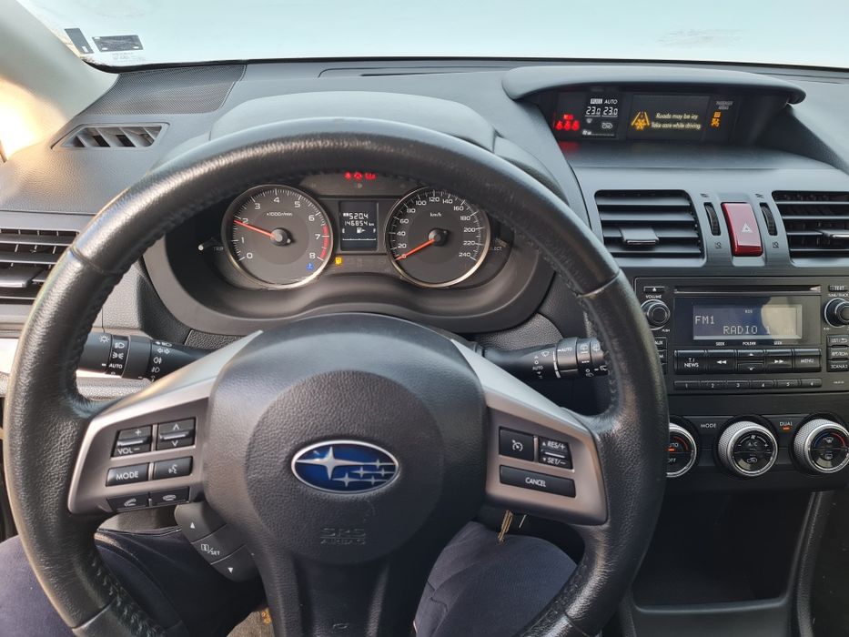 Продавам на части Субару XV 2.0бензин,1,6 бензин