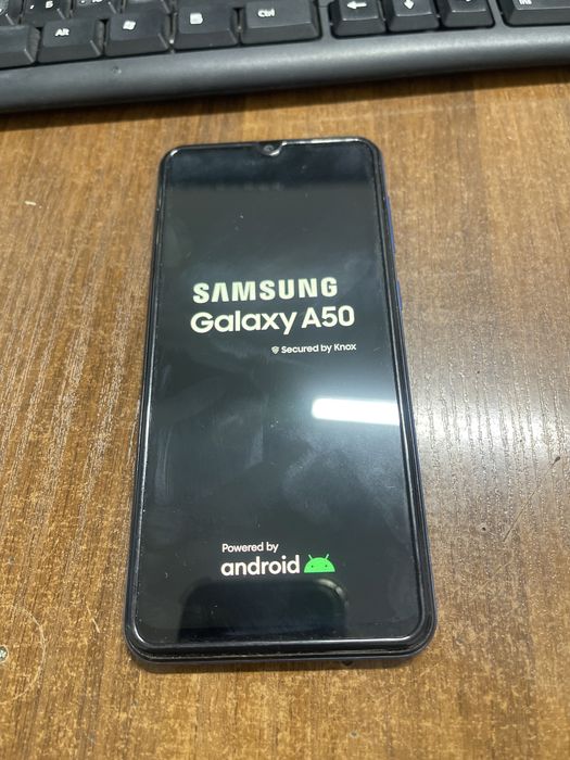 Samsung A50 б/у!!