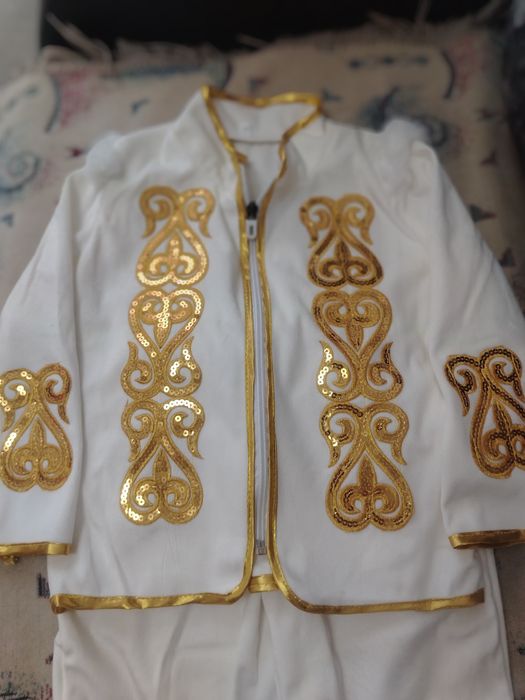 Продам национальный костюм