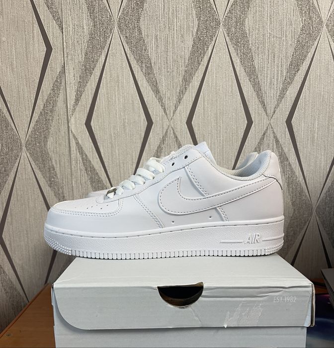 Nike Air Force 1 ’07 Triple White