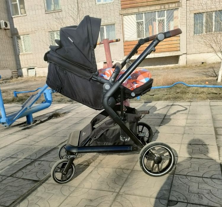 Продам коляску детскую