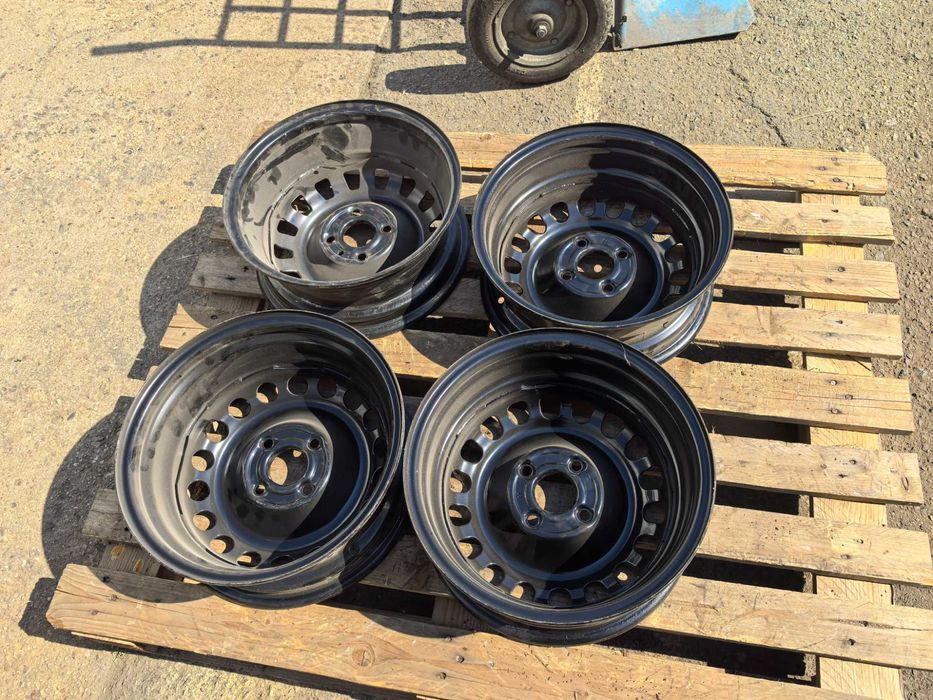 14 цола 4 х 100 мм Опел Корса и други - 5,5 Инча / ЕТ 39 - НОВИ