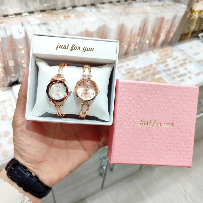 ULGURIB QOLILA ayollar uchun bujetniy soatlar