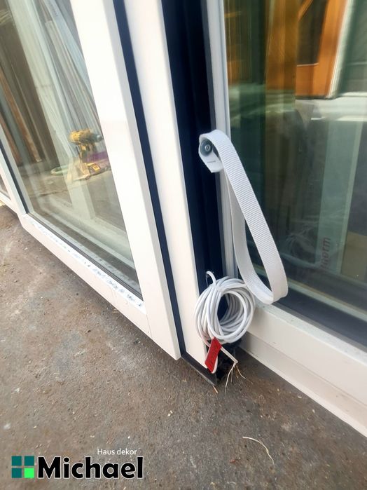 Usa terasa lemn stratificat,Tripan,Internorm,Austria ( LII)