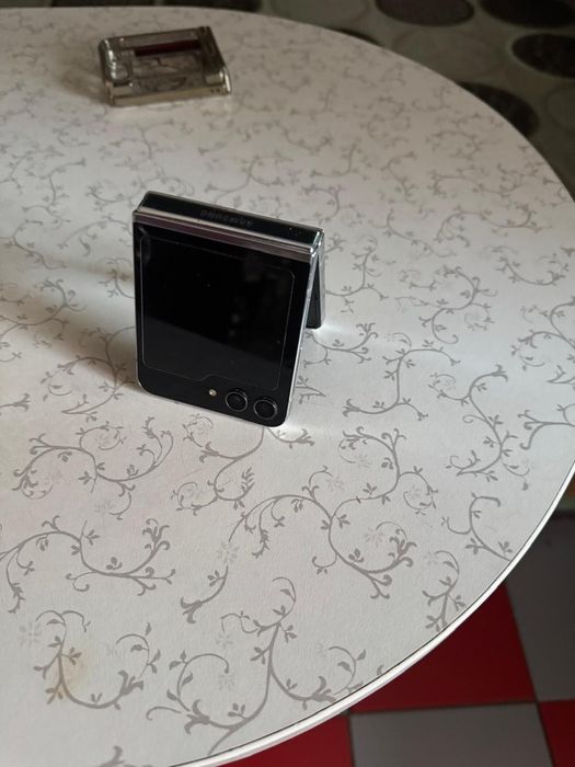 Samsung galacsi flip zet 5