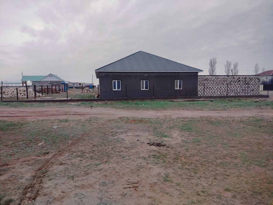 Толык битпеген уй сатылады