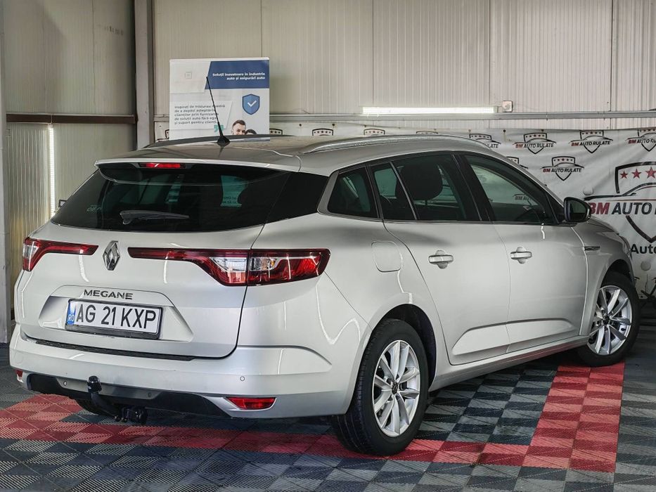 Renault Megane 4 cu 1 An garanatie