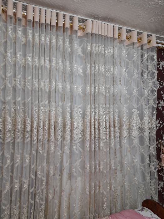 Тайер тикилган парда сотилади карниз ва оркасидаги защиткаси билан