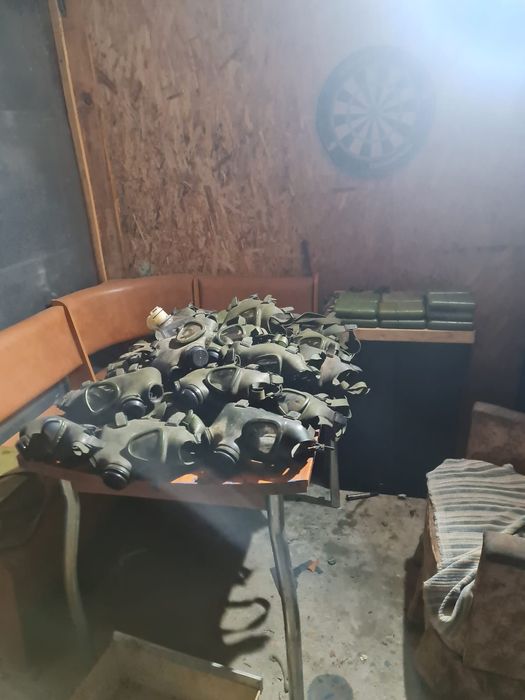 Vand o sacoșă întreaga de măști de gaze