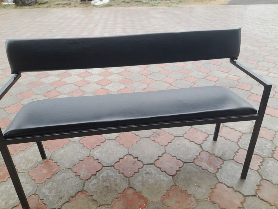 Продам скамейки по 25000.