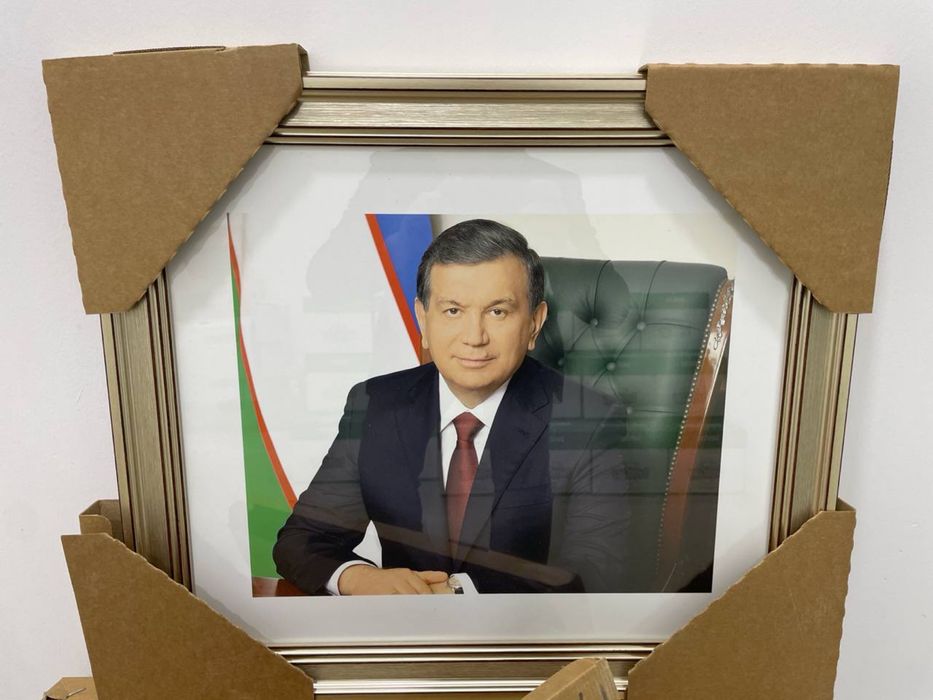 Partret ramka xoxlagan razmerda rasimlariham bor ishxona ofislar ochin