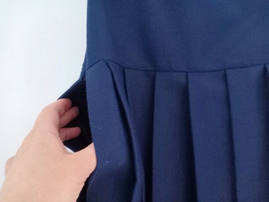 Юбка синяя школьная 42 р