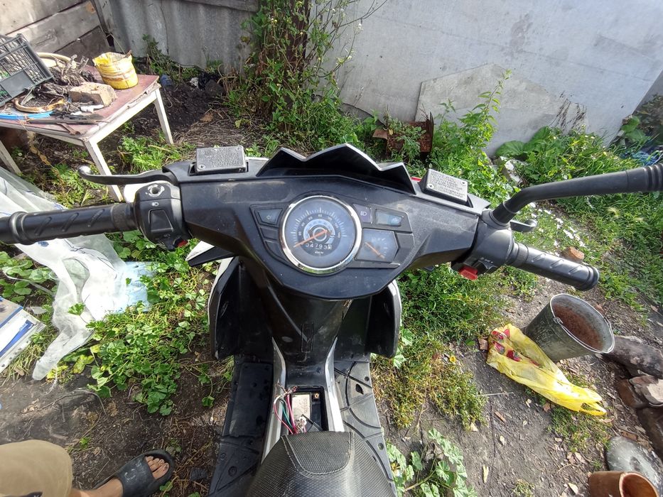 Продам скутер срочно