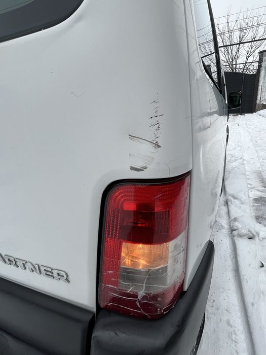 продам машину Пежо Партнер