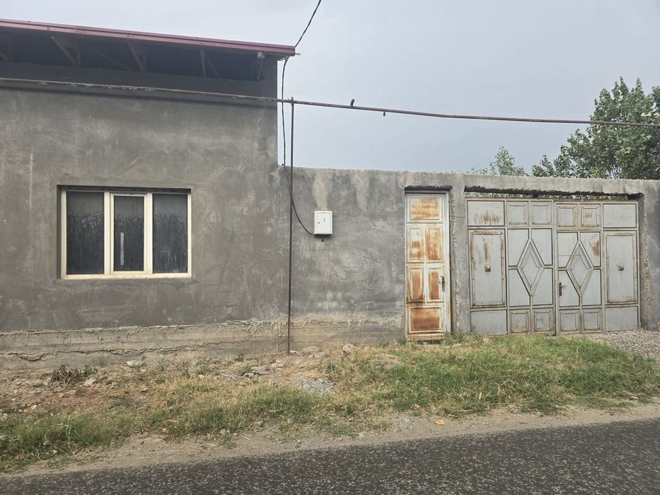 Продается незаконченный дом рядом с FOOD CITY