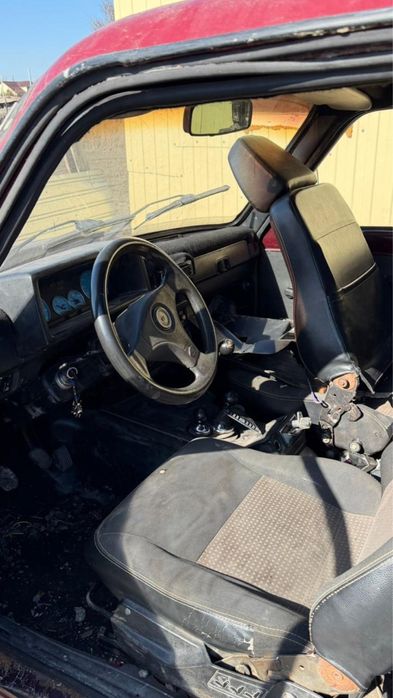 Нива продам срочно окончательно 500к