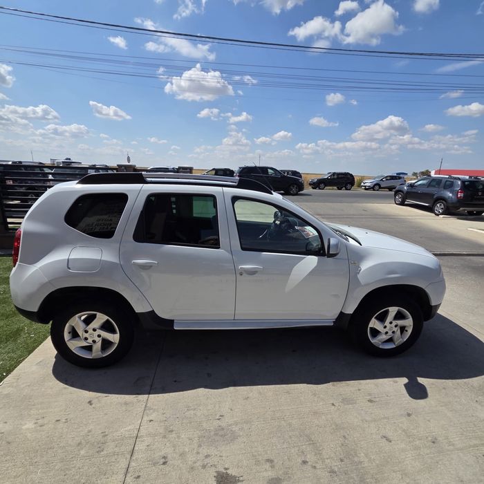 Dacia Duster 1,6Benzina. —Euro 5 —3400 €