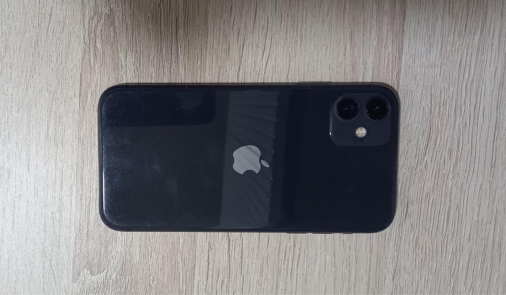 СРОЧНО продам Iphone 11