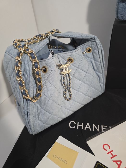 Налична чанта Chanel Hobo 25S Denim