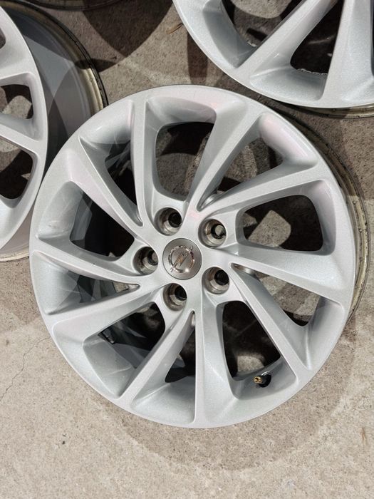 4бр ал Opel Astra J 16цола оригинални с датчици