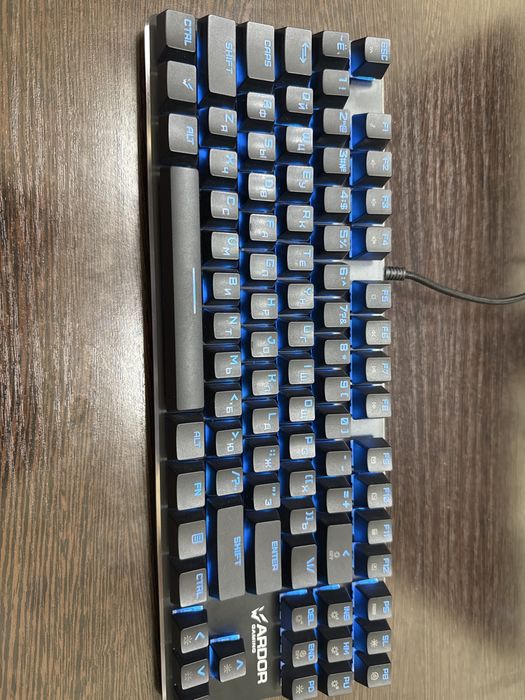 Продам игровую клавиаутуру