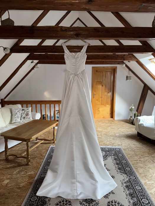 Rochie de mireasă custom-made A-line cu talie bască