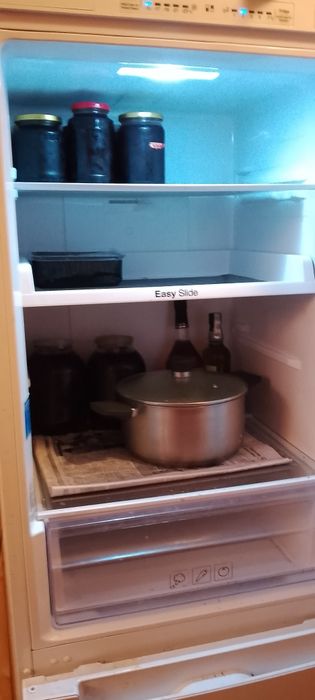 Продаю холодильник