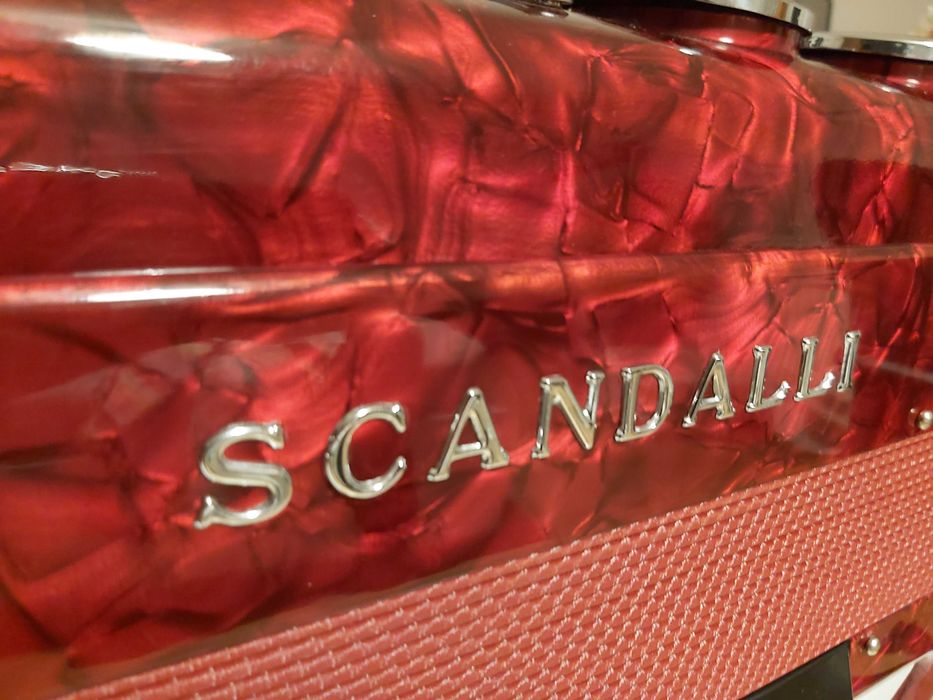 Акордеон Scandalli 96 баса