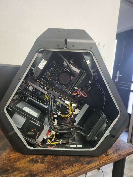 Gaming Alienware Area-51 R2