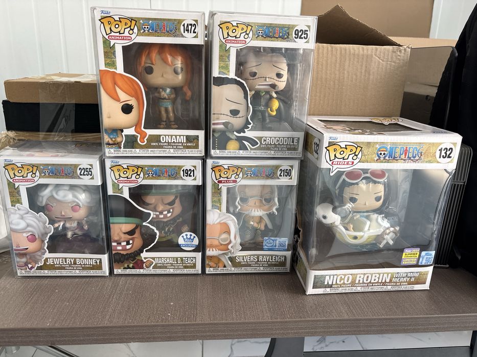 Funko pop.       .