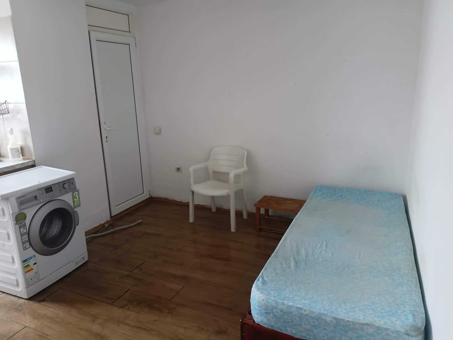 Garsoniera pentru inchiriat