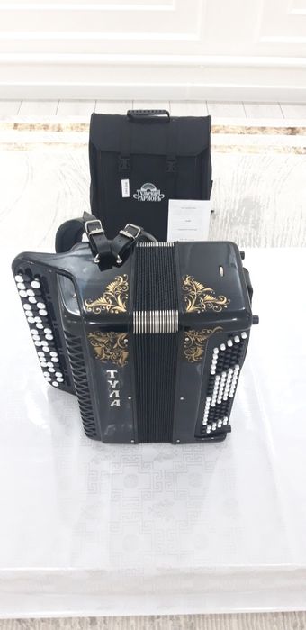 Продам новый баян Тула-210 в упаковке