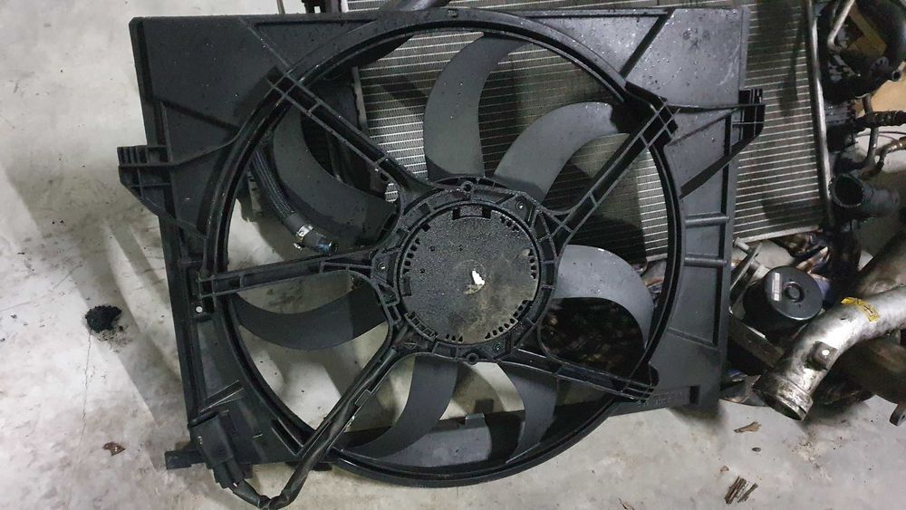 Electroventilator Mercedes W221 S class s320 S350 A2215000993